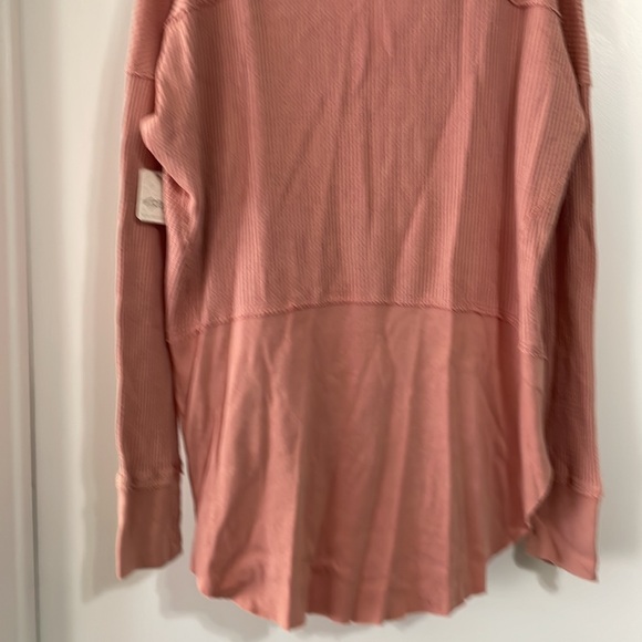New with tag. Free people. Long sleeve, V neck top. Peach. - Picture 4 of 5